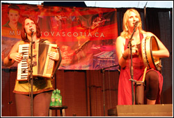 Vishten at Milwaukee Irish Fest - August 15, 2009.  Photo by James Fidler.