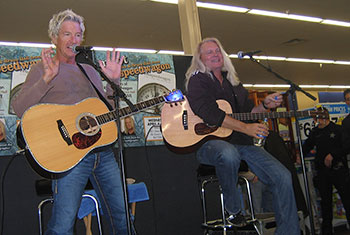 REO Speedwagon at the Elk Grove Village Wal-Mart - Wednesday, April 4, 2007