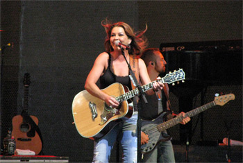 Gretchen Wilson at Chicago Country Music Festival - October 8, 2010