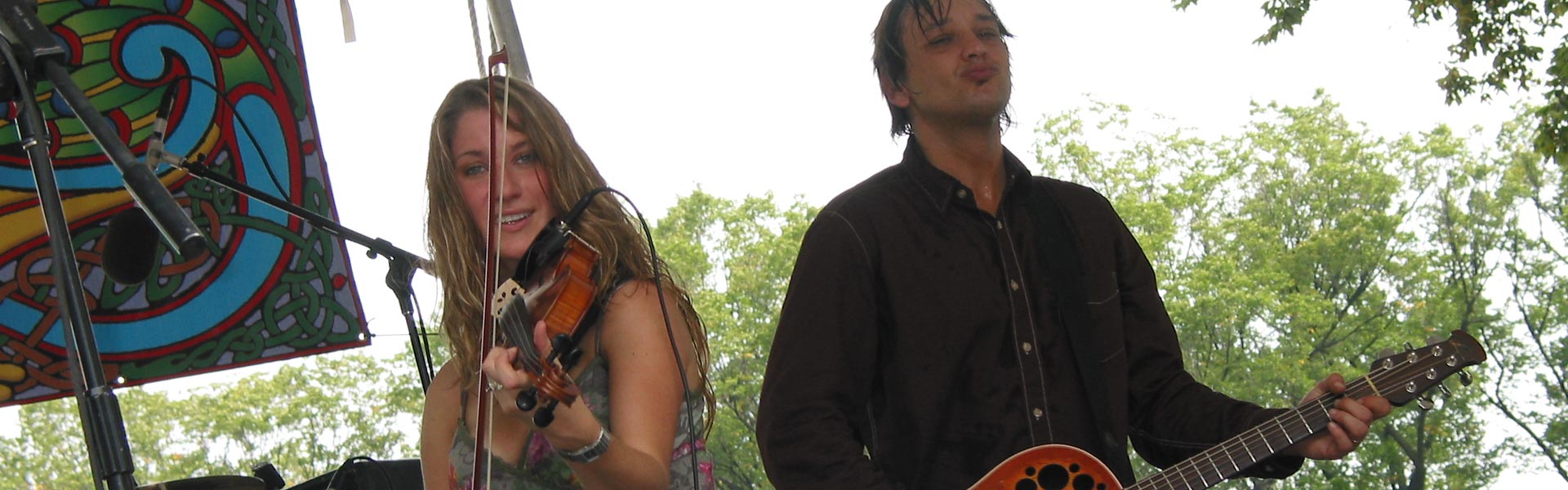 Dominique Dupuis at Chicago Celtic Fest playing fiddle