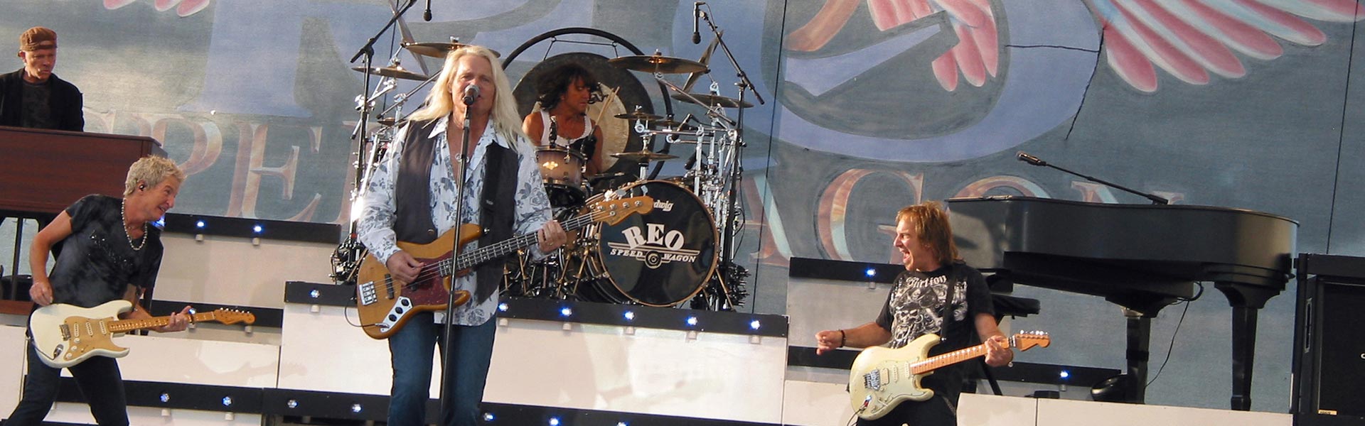 REO Speedwagon in concert