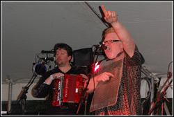 Eileen Ivers at Chicago Irish Fest - July 11, 2009.  Photo by James Fidler.