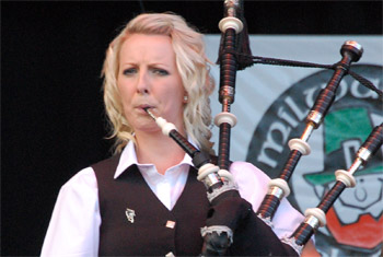 Kintra at Milwaukee Irish Fest - August 19, 2011.  Photo by James Fidler.