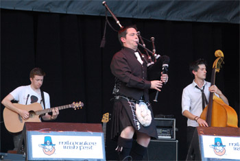 Kintra at Milwaukee Irish Fest - August 19, 2011.  Photo by James Fidler.