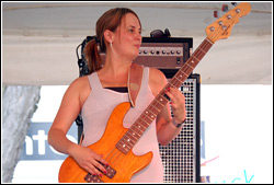 Searson at Chicago Irish Fest - July 11, 2009.  Photo by James Fidler.