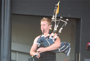 Kintra at Milwaukee Irish Fest - August 21, 2011.  Photo by James Fidler