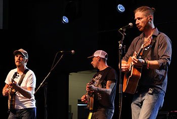 Gadan with Enda Scahill and Hillary Klug at Milwaukee Irish Fest - August 16, 202