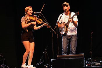 Gadan with Enda Scahill and Hillary Klug at Milwaukee Irish Fest - August 16, 202