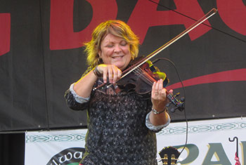 Eileen Ivers at Milwaukee Irish Fest - August 21, 2022