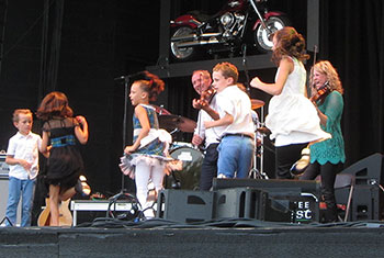 Donnell Leahy, Natalie MacMaster and Family at Milwaukee Irish Fest - August 19, 2018