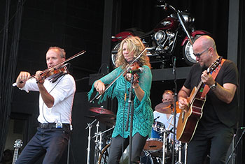 Donnell Leahy, Natalie MacMaster and Family at Milwaukee Irish Fest - August 19, 2018