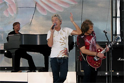 REO Speedwagon at the Waukesha County Fair - July 19, 2009