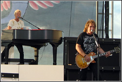 REO Speedwagon at the Waukesha County Fair - July 19, 2009