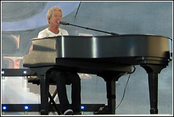 REO Speedwagon at the Waukesha County Fair - July 19, 2009