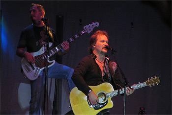 Travis Tritt in Elk Grove Village, IL - 2015