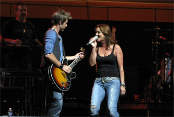 Gretchen Wilson at Chicago Country Music Festival - October 8, 2010