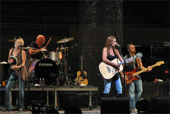 Gretchen Wilson at Chicago Country Music Festival - October 8, 2010